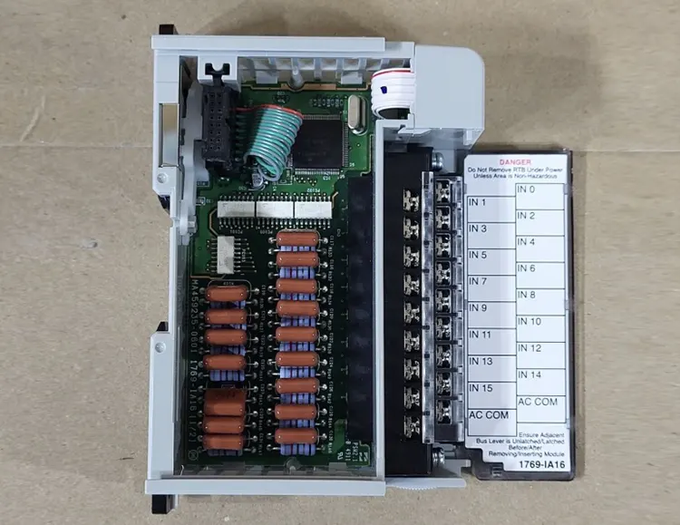 Die speicherprogrammierbare Steuerung ist die zentrale Grundlage der industriellen Automatisierung